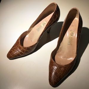 Vintage Gucci snakeskin pumps 36